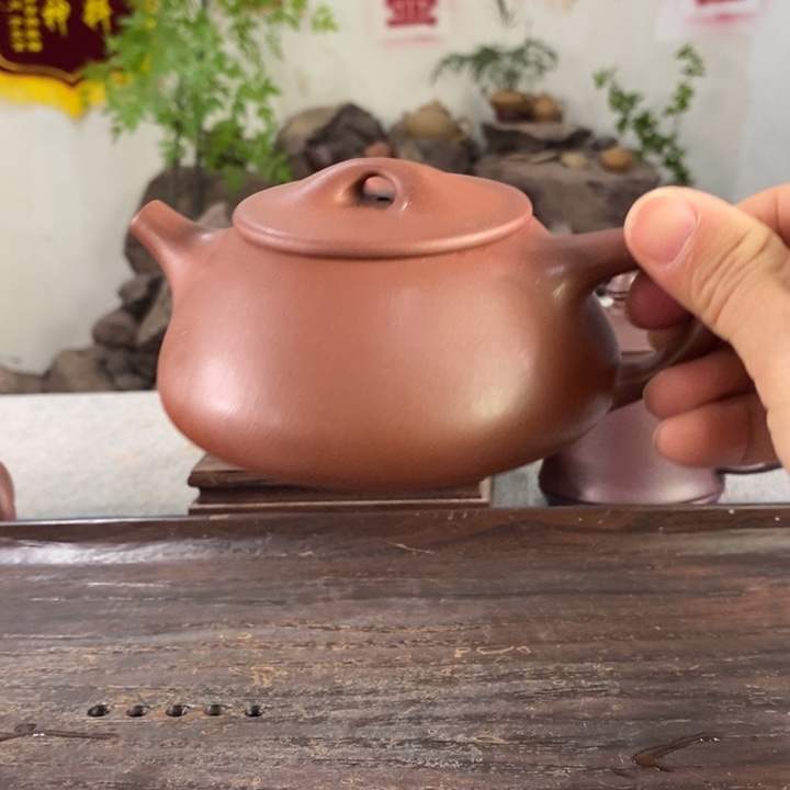 紫砂茶壶红皮龙石瓢230左右的容量半手制作