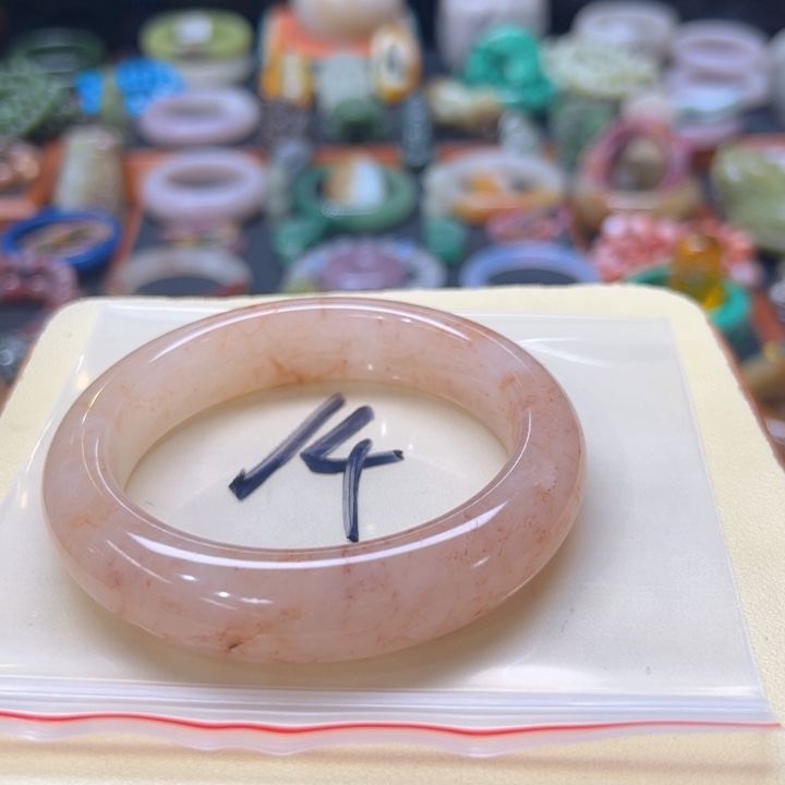 石英质玉手镯未镶嵌姣*子14