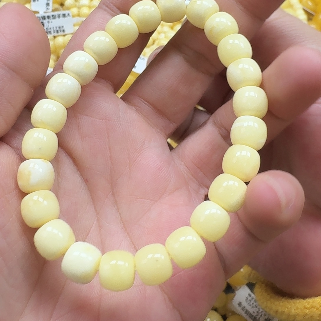 琥珀未镶嵌珠宝奇石120