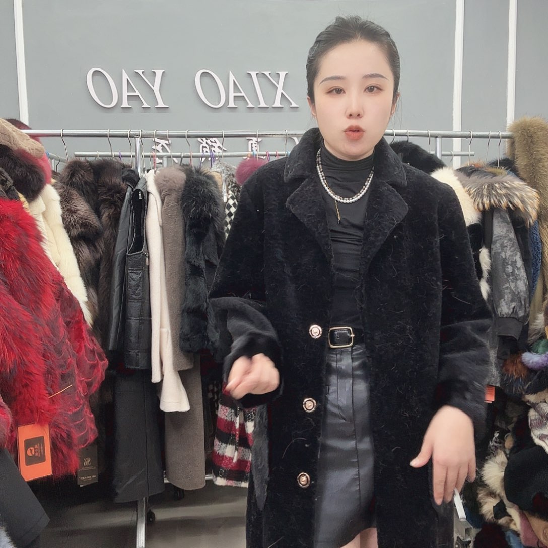 姚小妖家高端皮草