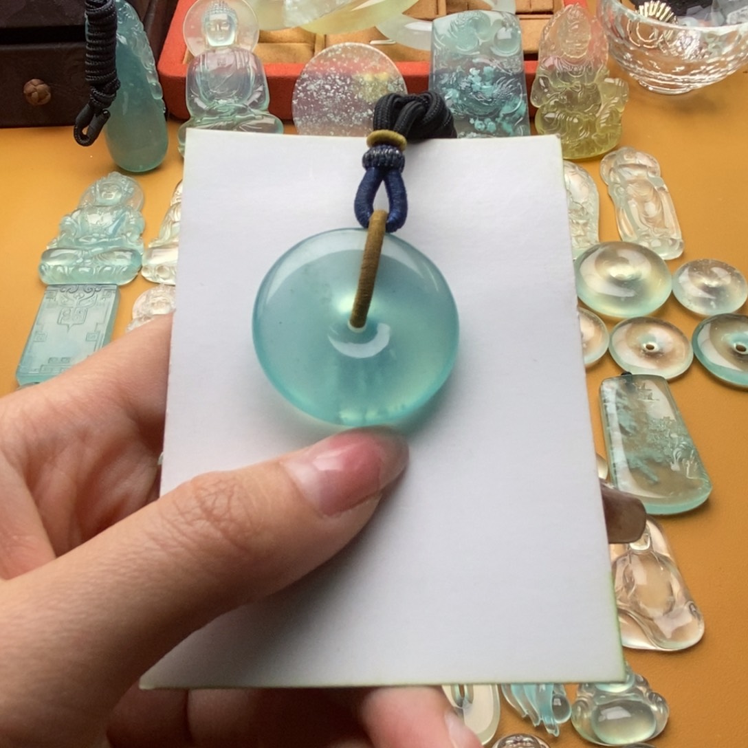 蛇纹石玉吊坠(不含链)未镶嵌扣子