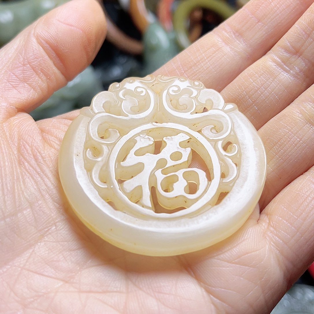 白玉菩提吊坠摆件