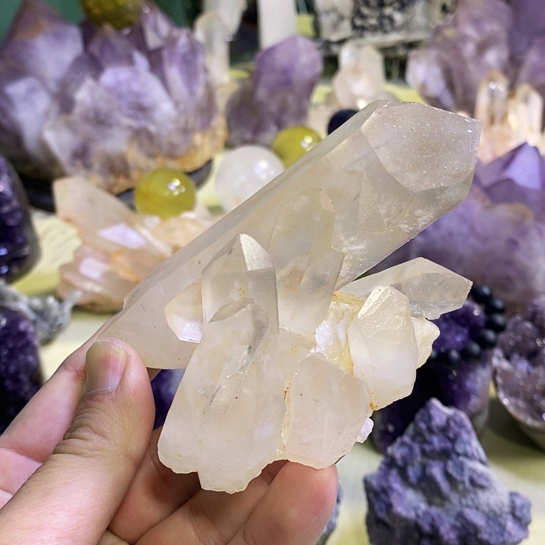 未镶嵌珠宝半成品水晶