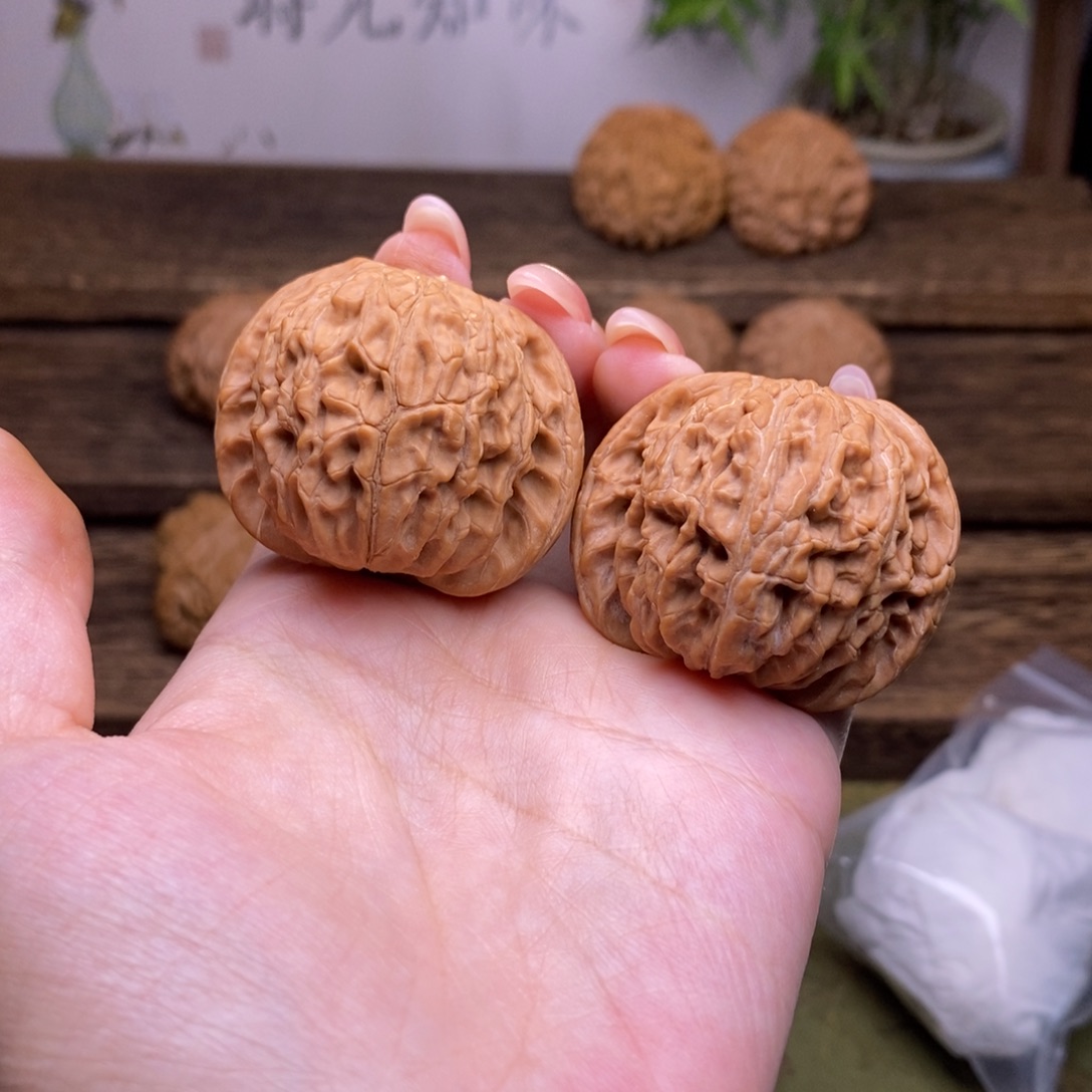 不***心文玩核桃把件全品41尺山地磨盘z1959