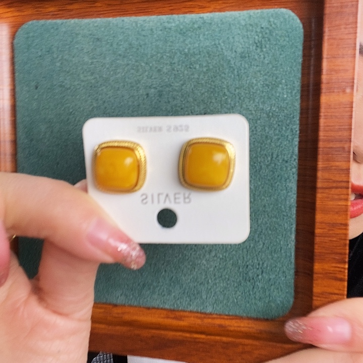 蜜蜡银S925镶嵌耳饰耳钉