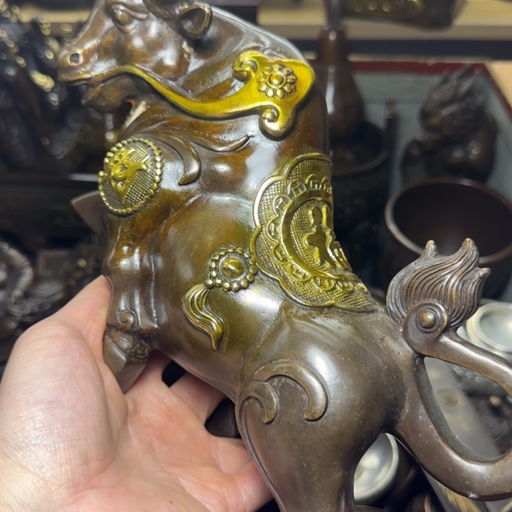 铜器把玩摆件链接