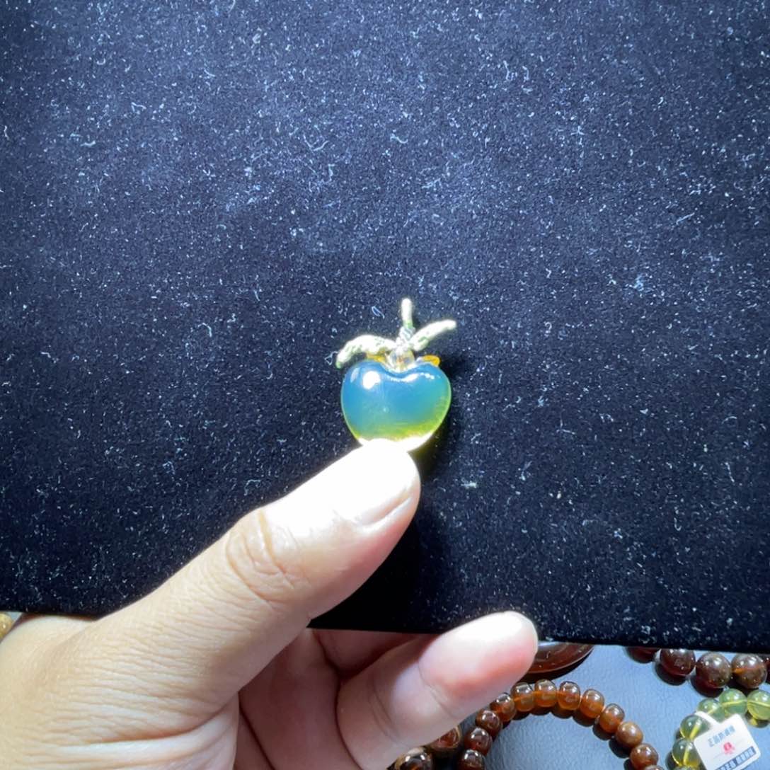 未镶嵌吊坠(赠链)琥珀缅甸琥珀净水高蓝平安果吊坠