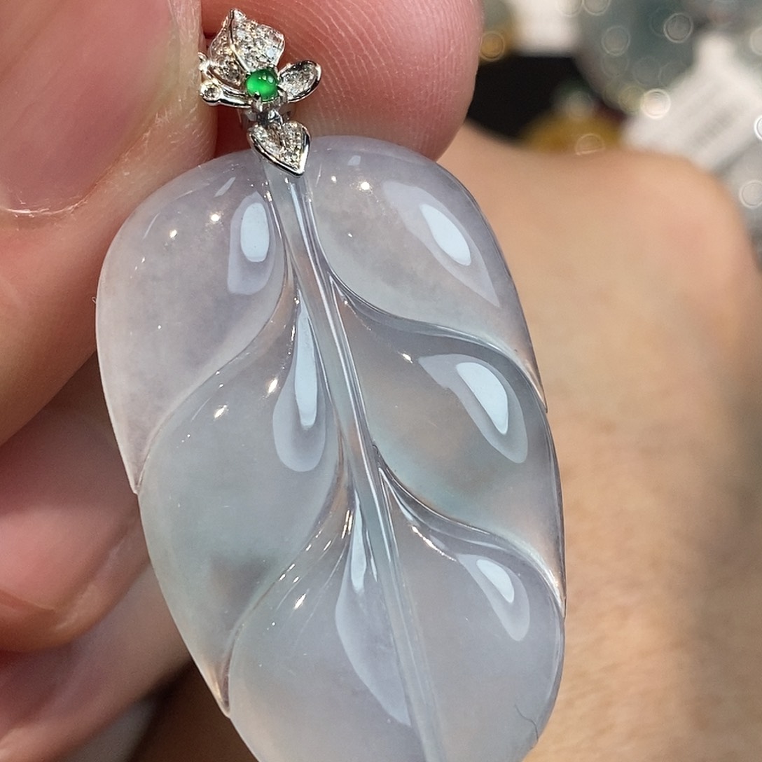 翡翠颈饰18K金镶嵌叶子