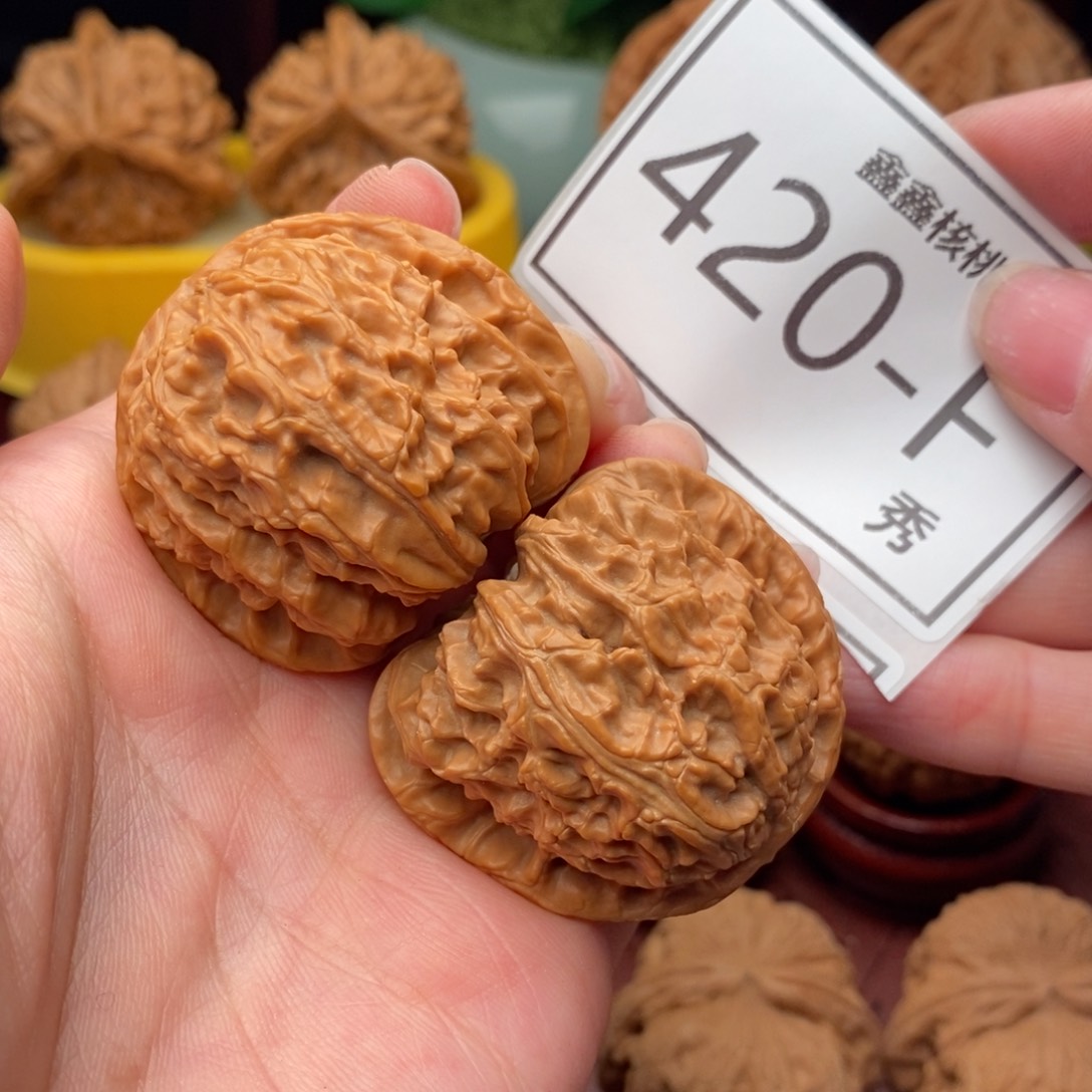 文玩核桃把件白狮40