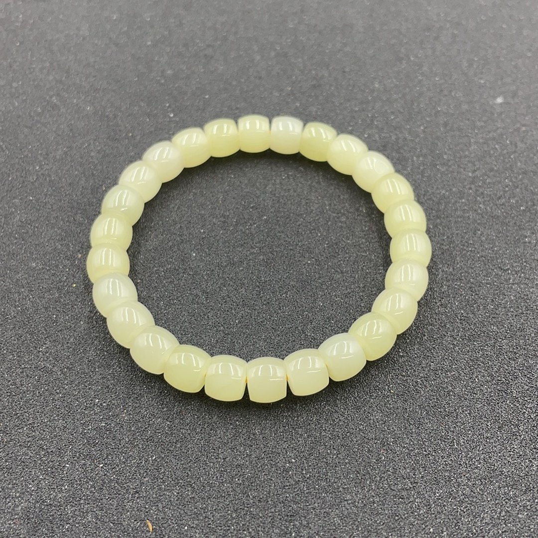 BY0208FWJS标12 和田玉手串