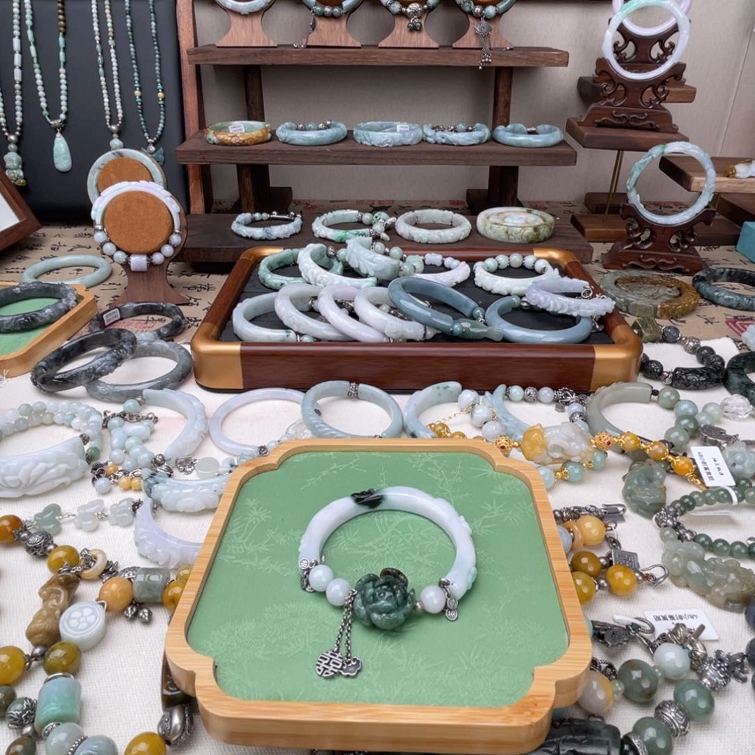 A****未镶嵌手链翡翠翡翠手镯