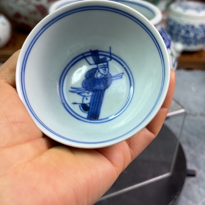 青花杯子喝茶用很好