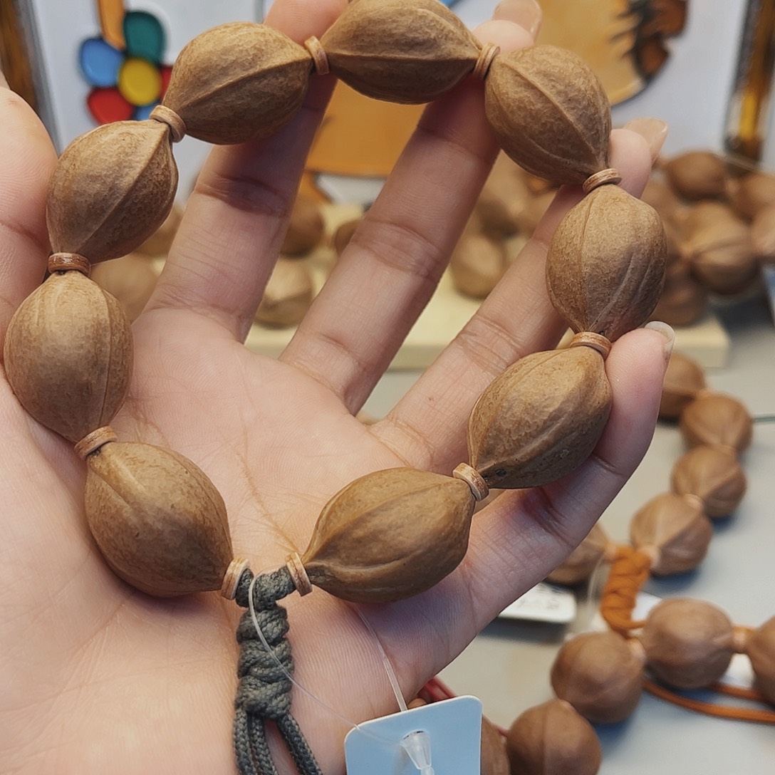 庞***克手串橄榄核梅林铁核19 。28