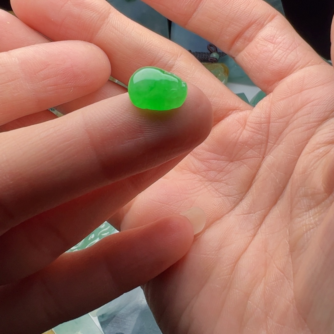 未镶嵌定制翡翠不包工