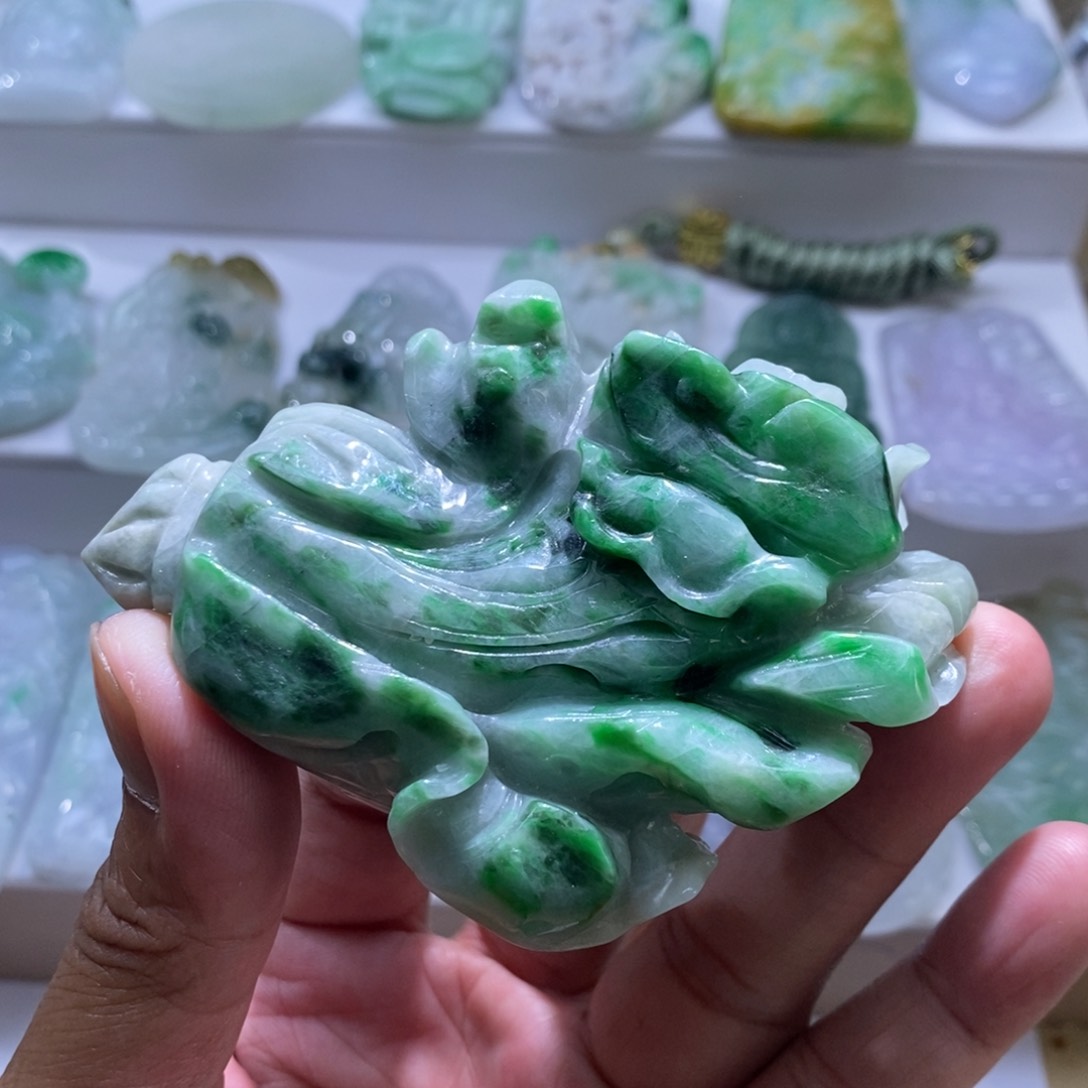 【闪购商品】翡翠颈饰未镶嵌1111111111111111