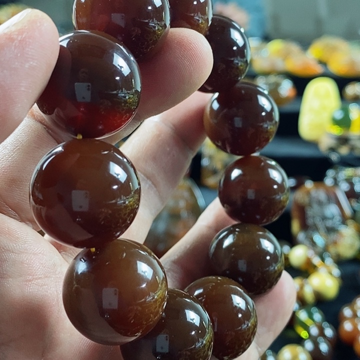 琥珀颈饰未镶嵌一