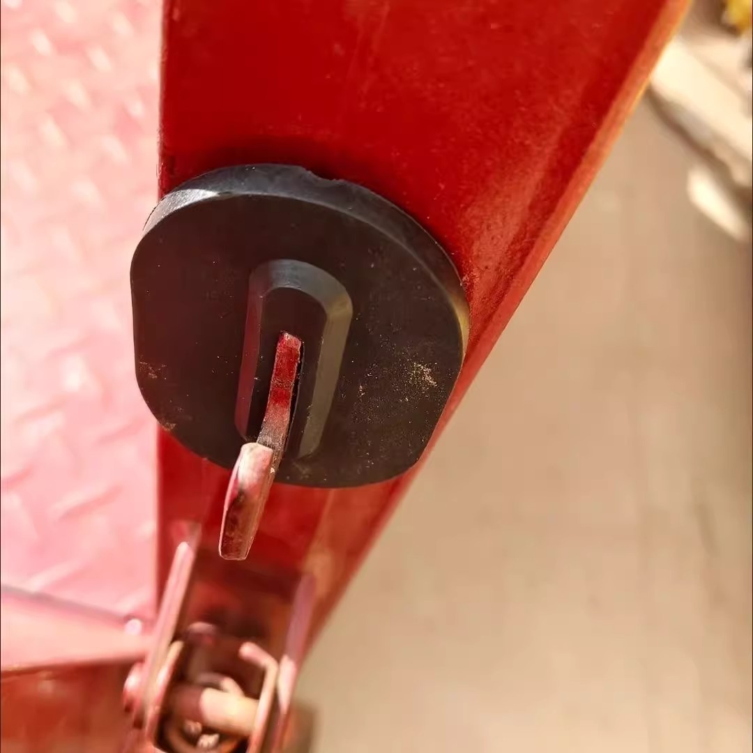 【4个】三轮车后车厢板防撞垫防震缓冲垫货车三轮垫片免打孔耐磨