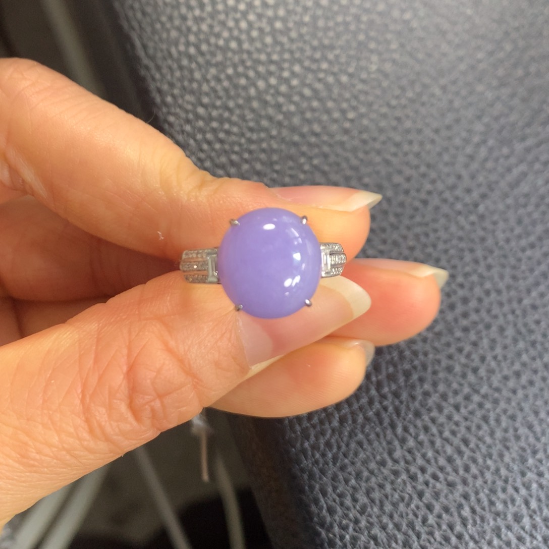 翡翠戒指18K金镶嵌翡翠