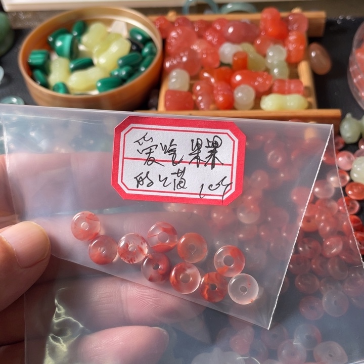 颈饰未镶嵌南红玛瑙爱****