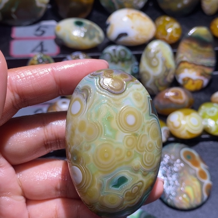 玛瑙/玉髓未镶嵌珠宝奇石83