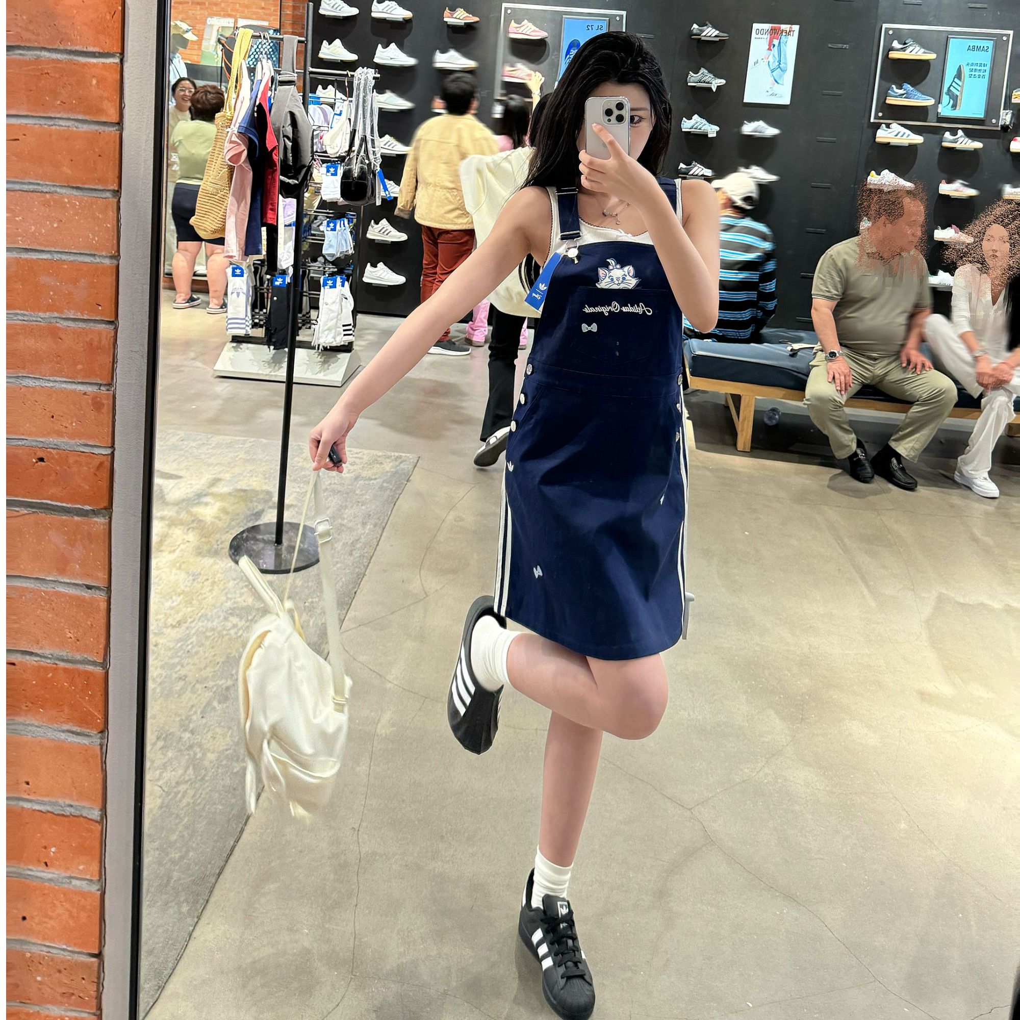 Adidas 三叶草新款迪士尼玛丽猫联名款运动背带裙连衣裙KC3105