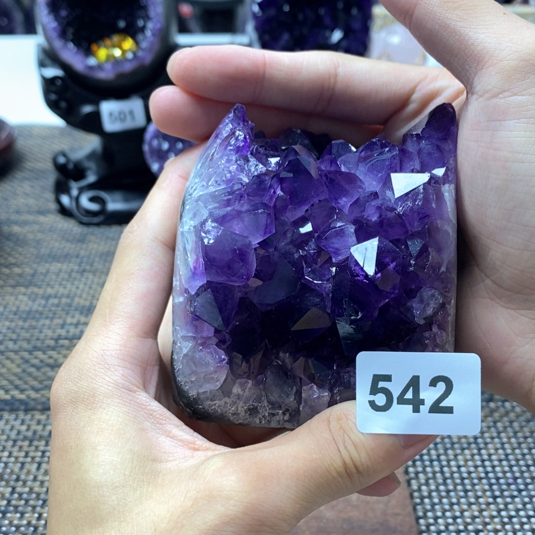 水晶未镶嵌大型摆件（非配饰）