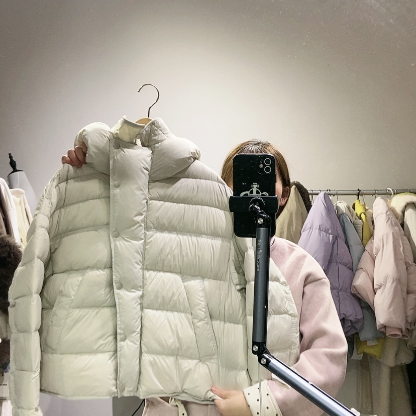 【闪购商品】米灰外套