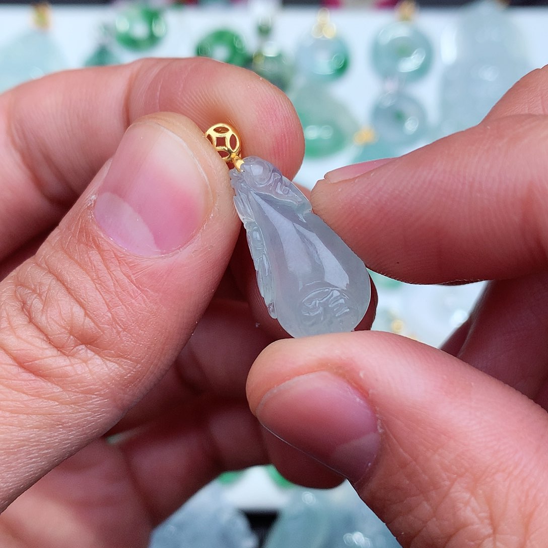 翡翠吊坠(不含链)18K金镶嵌