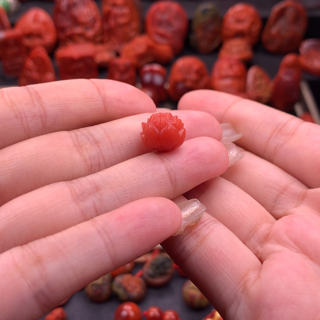 南红玛瑙南红川料莲花背云12mm➕未镶嵌