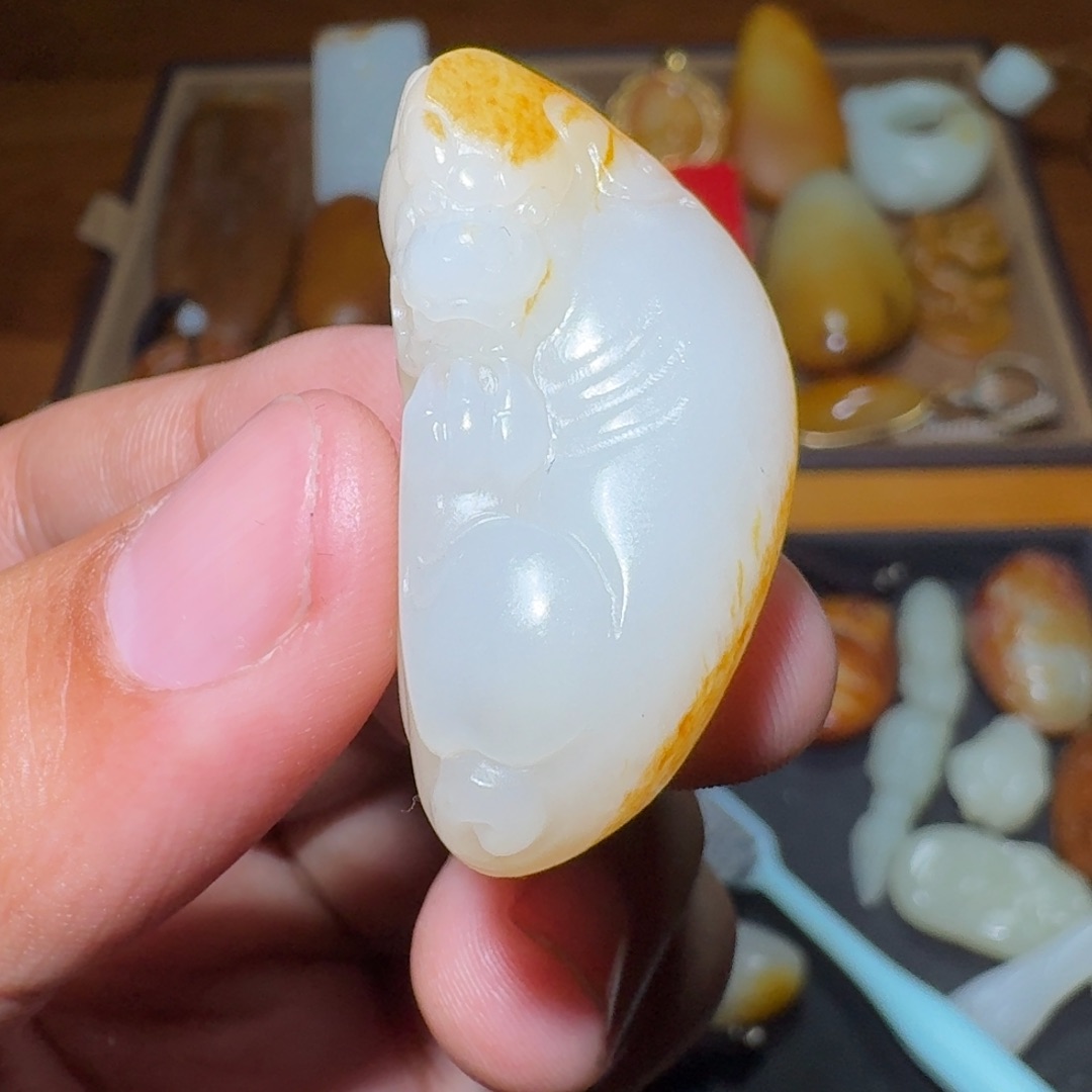 和田玉颈饰未镶嵌