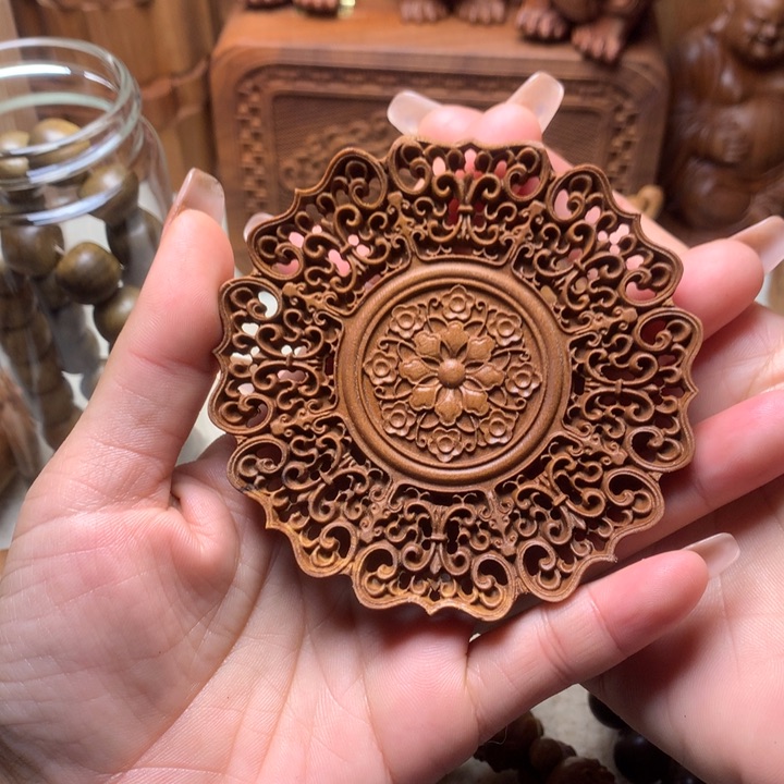 檀香木其他智*老山檀香手把件瑕疵