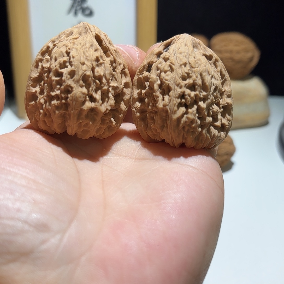 吊坠桃核南将1号40溜肩高炮有黄