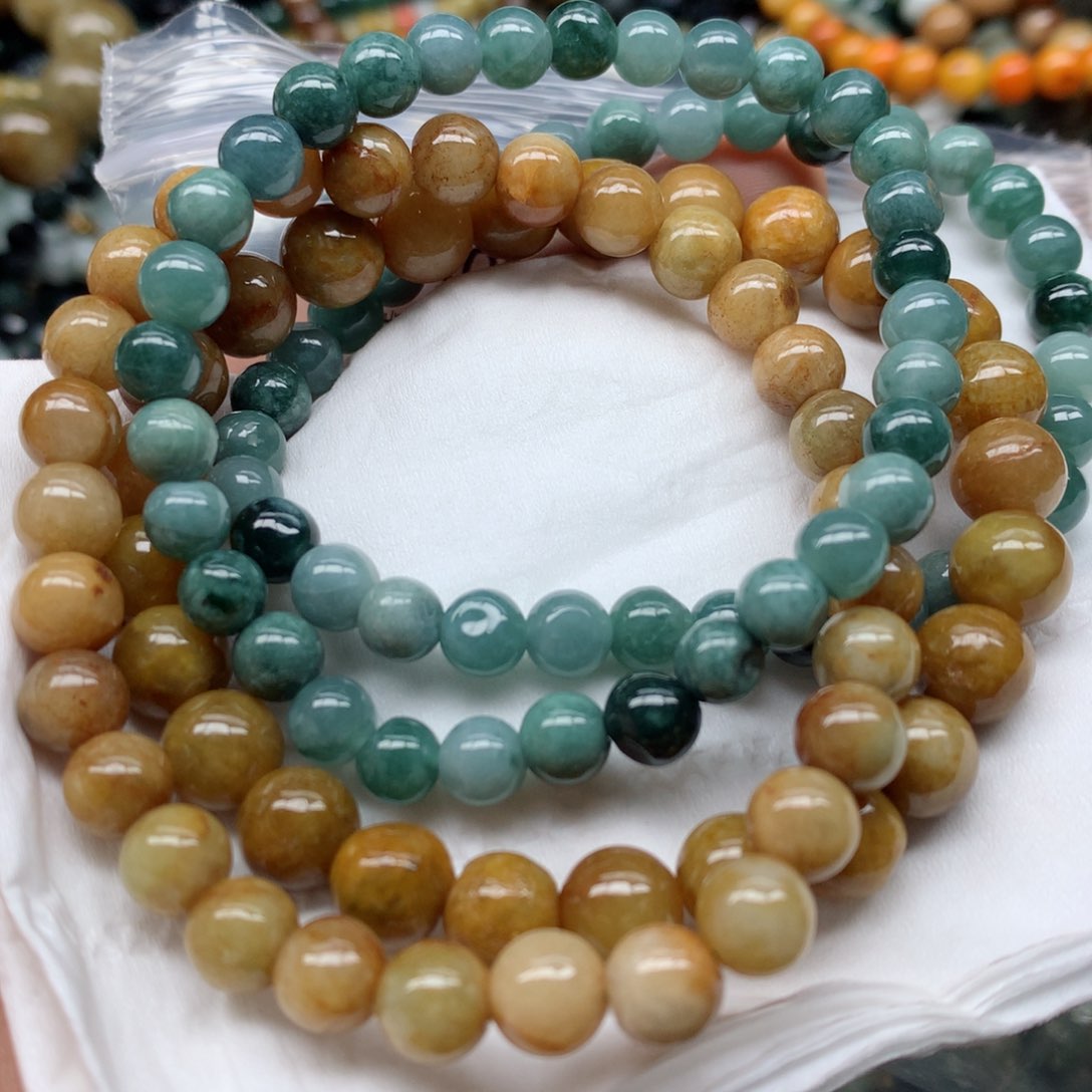 翡翠颈饰未镶嵌珠子