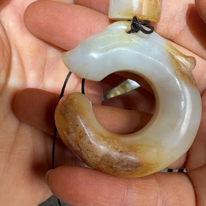 莲***主和田玉（糖玉）未镶嵌挂件