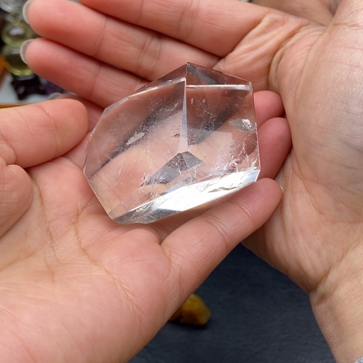 海***衫大型摆件（非配饰）未镶嵌水晶