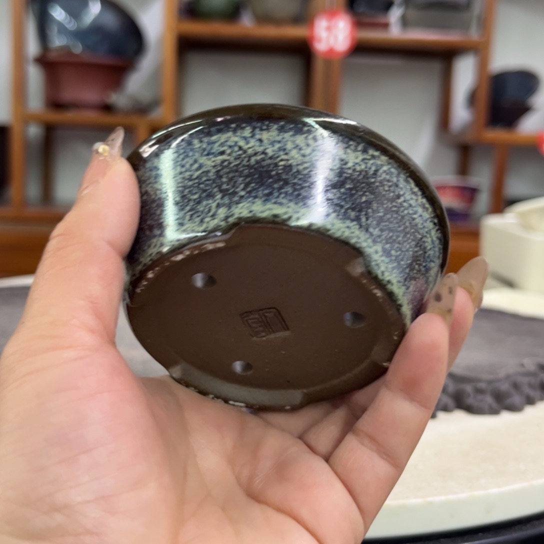 紫砂花盆瑕疵3/9。。。