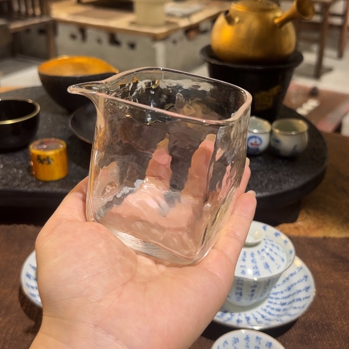 景德镇鱼和熊手工陶艺
