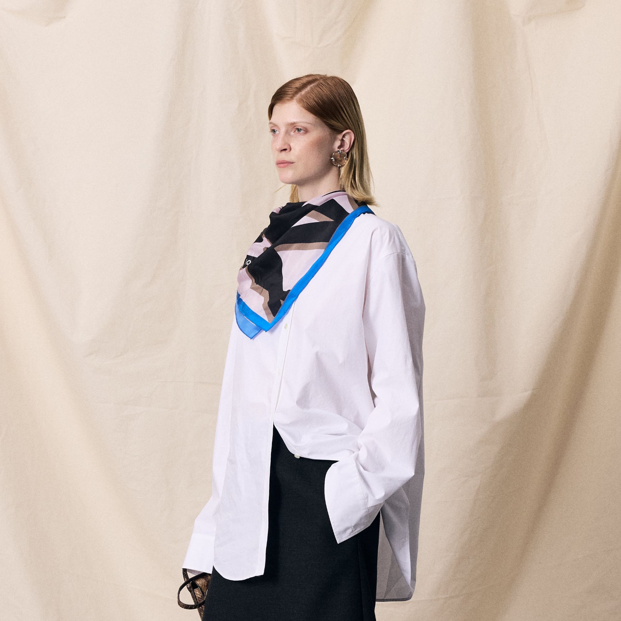 【顾文婷推荐】YOUWEI有尾25  无领长袖衬衫 (含丝巾) Y1625405