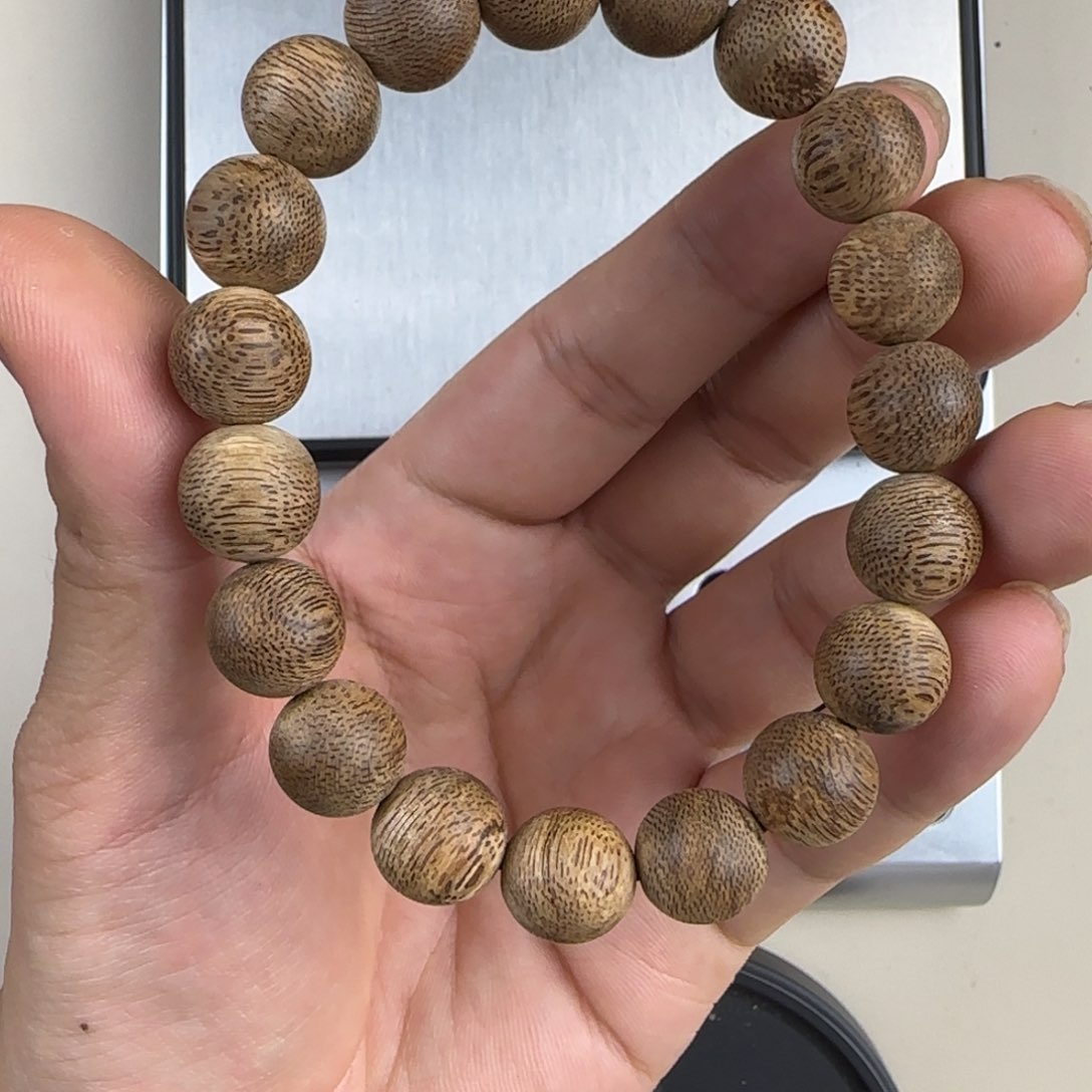 手串沉香柬埔寨菩萨 1.1+ 11.2g