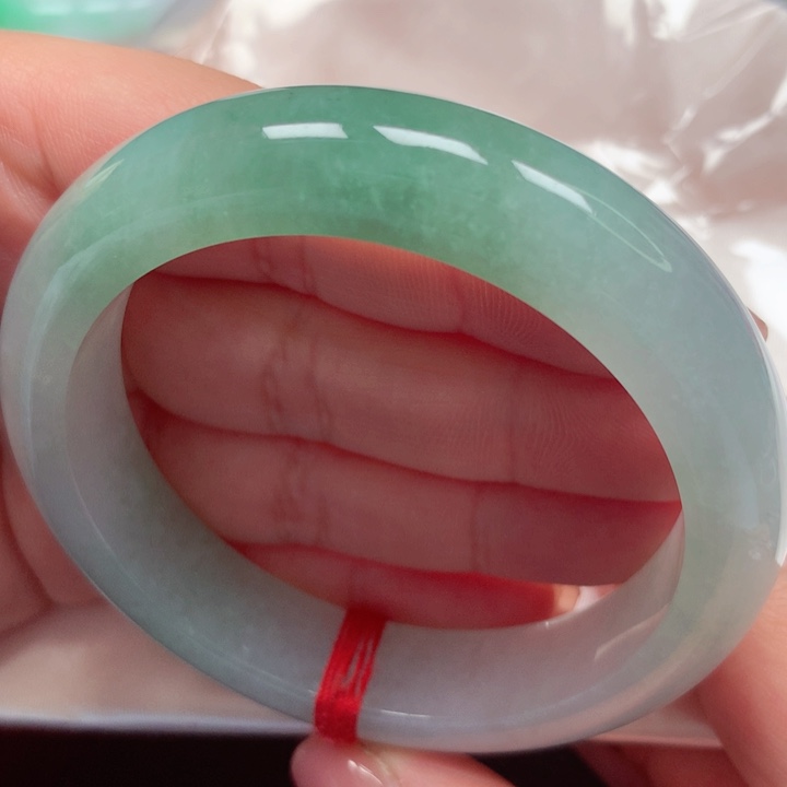 翡翠手镯未镶嵌宽版冰绿13