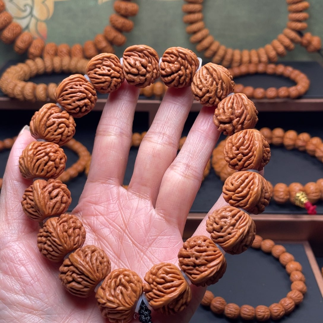 手串桃核20刺龙纹