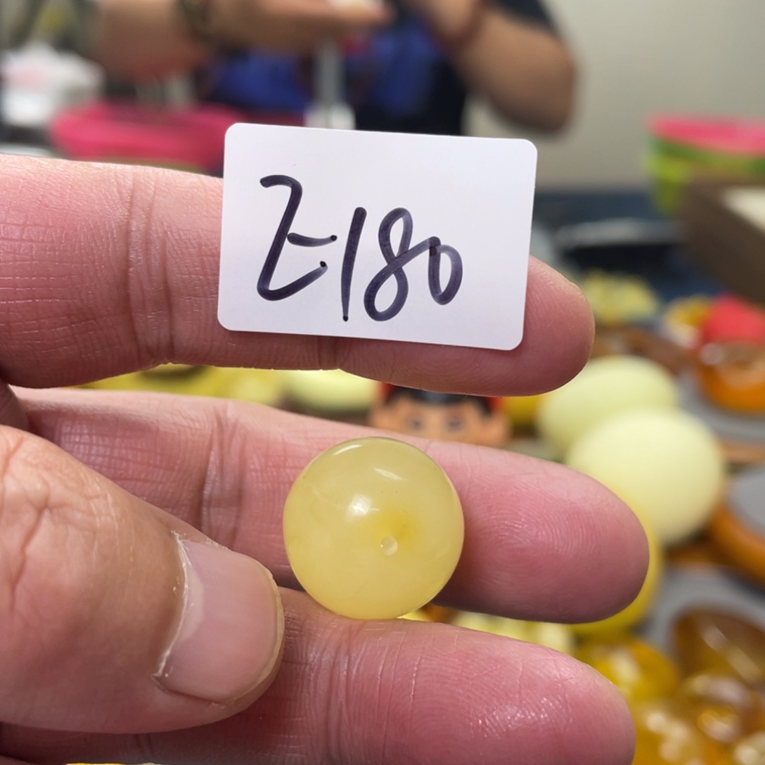 手链琥珀未镶嵌多样性发，发其中一件