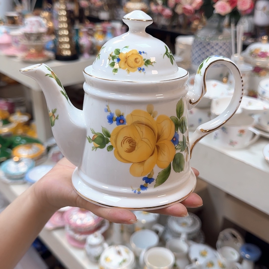 冠衡外贸陶瓷有限公司