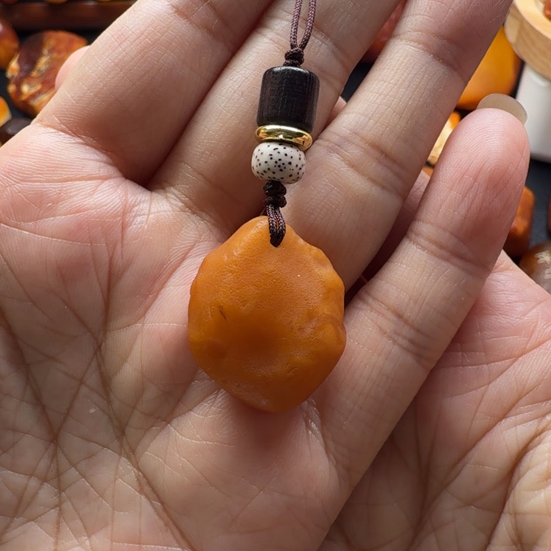 琥珀颈饰未镶嵌原石海漂手机挂件