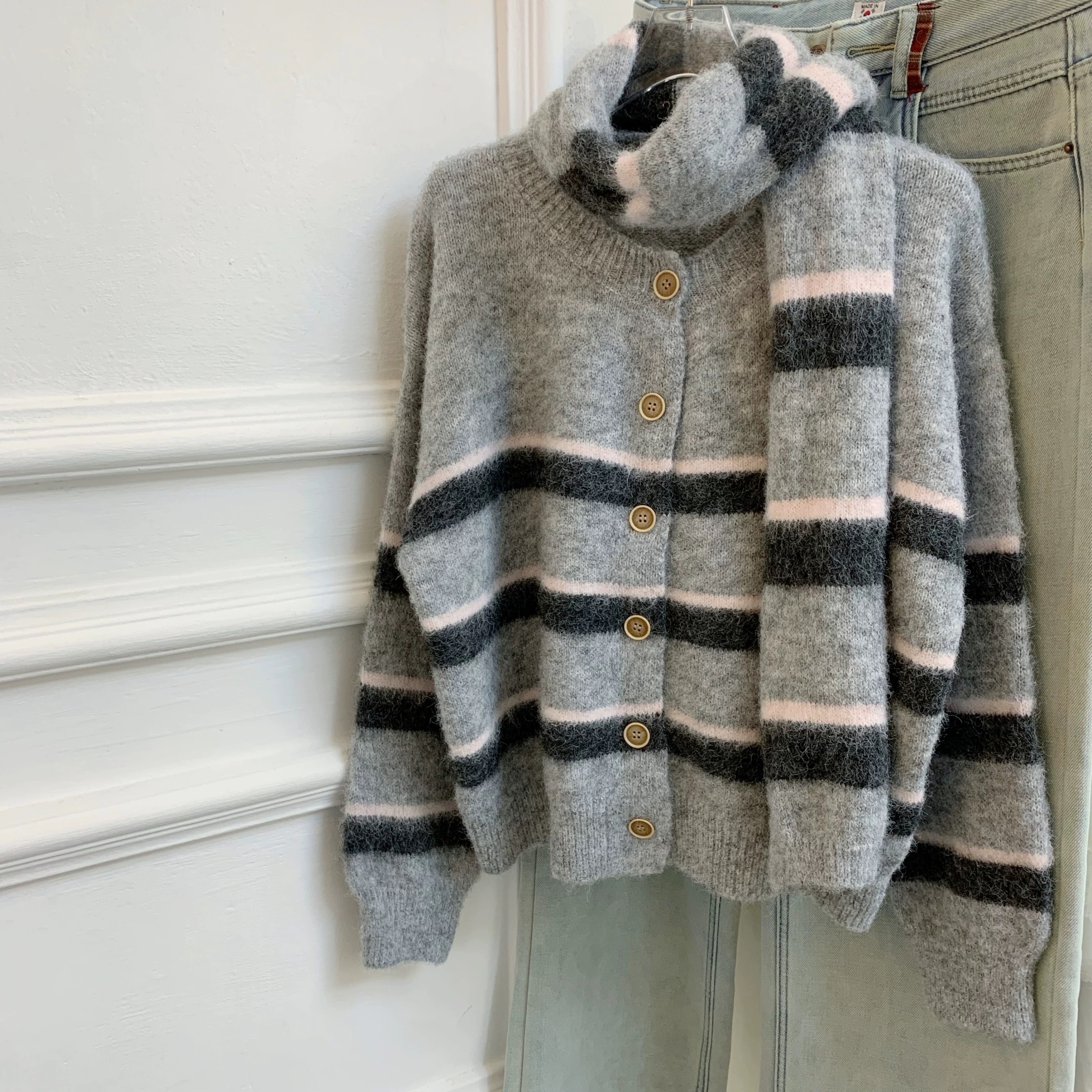 [圆领条纹】冬季针织女常规圆领条纹毛针织衫连帽设计师毛衣