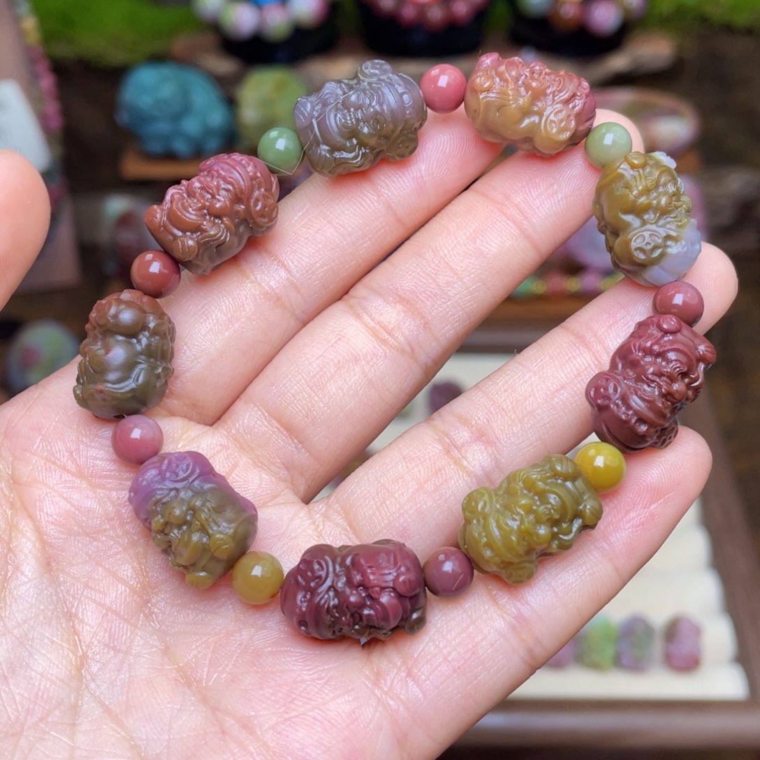 玛瑙/玉髓珠宝半成品未镶嵌盐源玛瑙财神爷手串