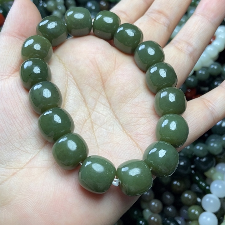 和田玉未镶嵌颈饰卡14