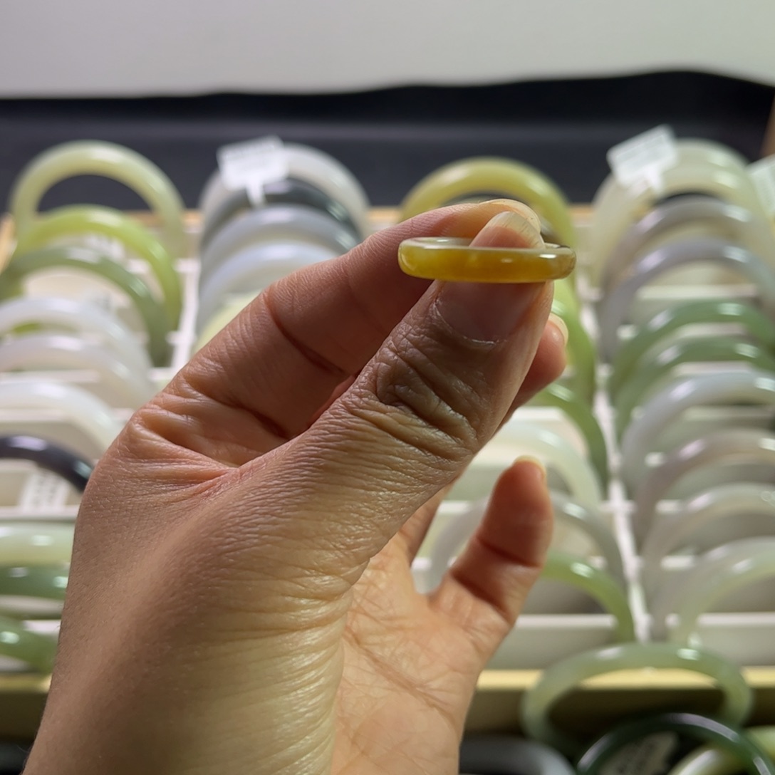 和田玉指环直径18未镶嵌