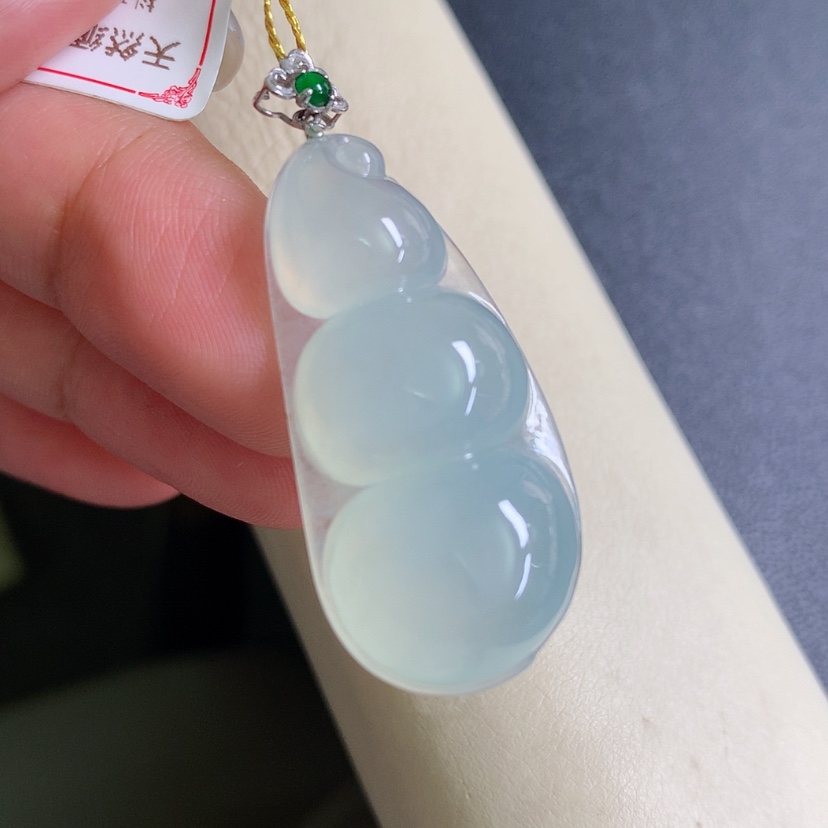 【闪购商品】翡翠颈饰18K金镶嵌豆子