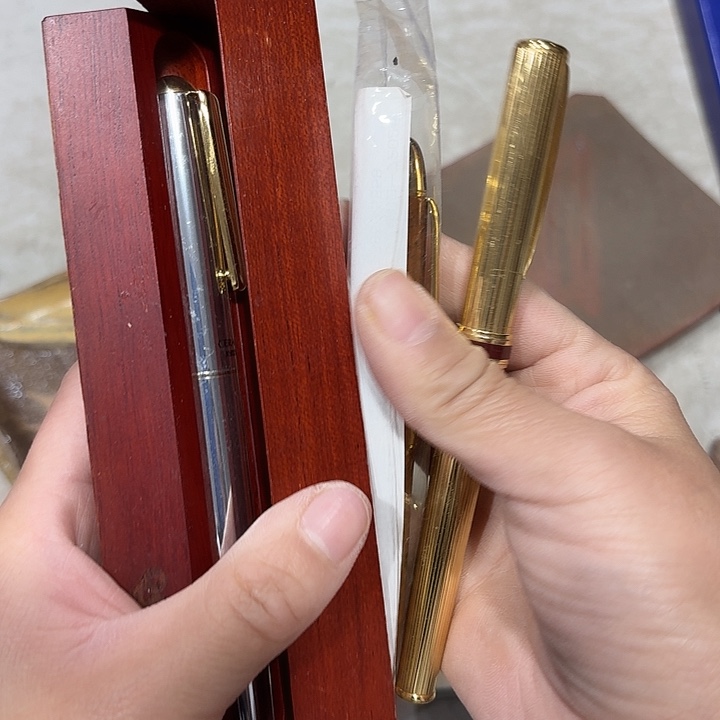 三***三摆件瓷器工艺美术作品集